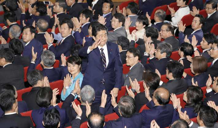 2006年7月24日、小泉純一郎首相（当時）と